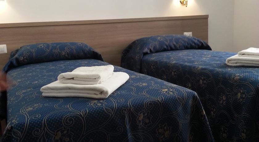 Marziah Inn Rome Room photo